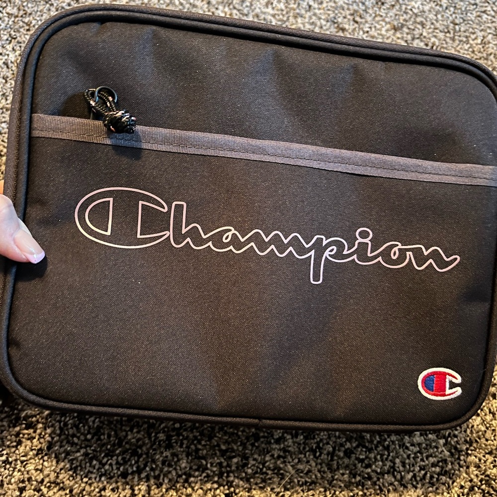 Champion lunch box